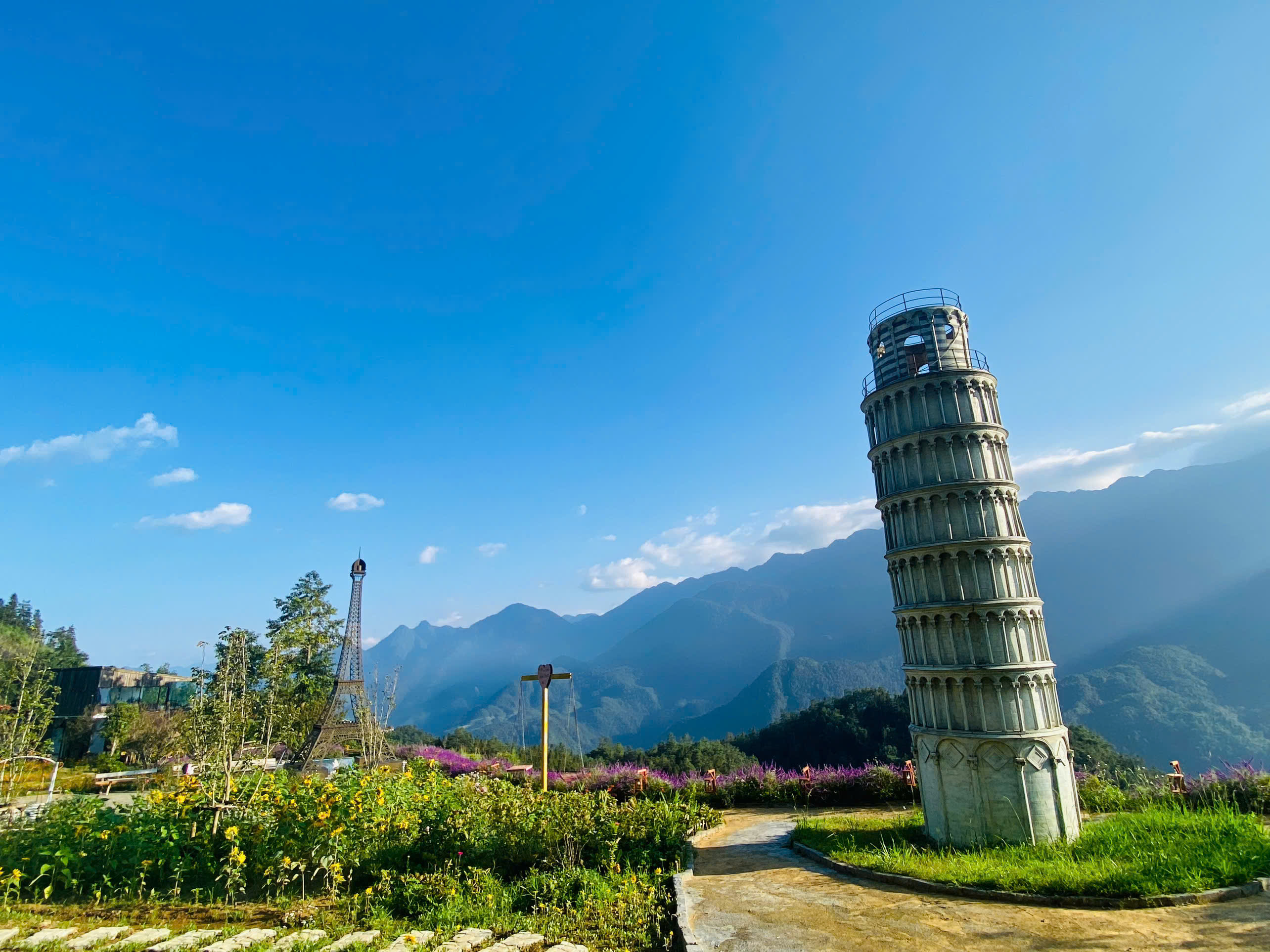 Vé Công Viên Hoa Pơ Mu Sapa